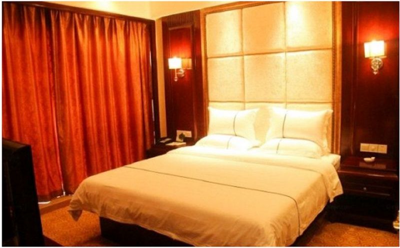 Borman Hotel Guangzhou Panyu Qiaonan Aoyuan Plaza Esterno foto